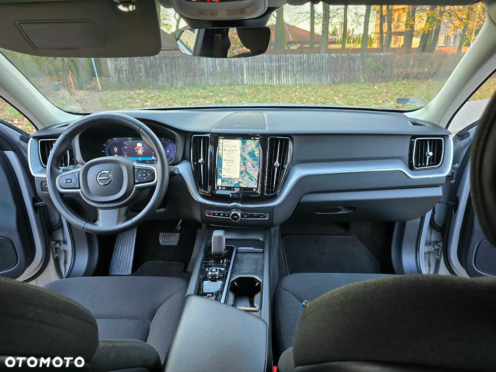 Volvo XC 60 D5 SCR AWD Momentum - 17