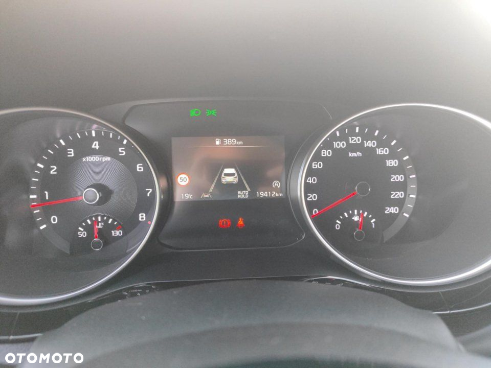 Kia XCeed - 14