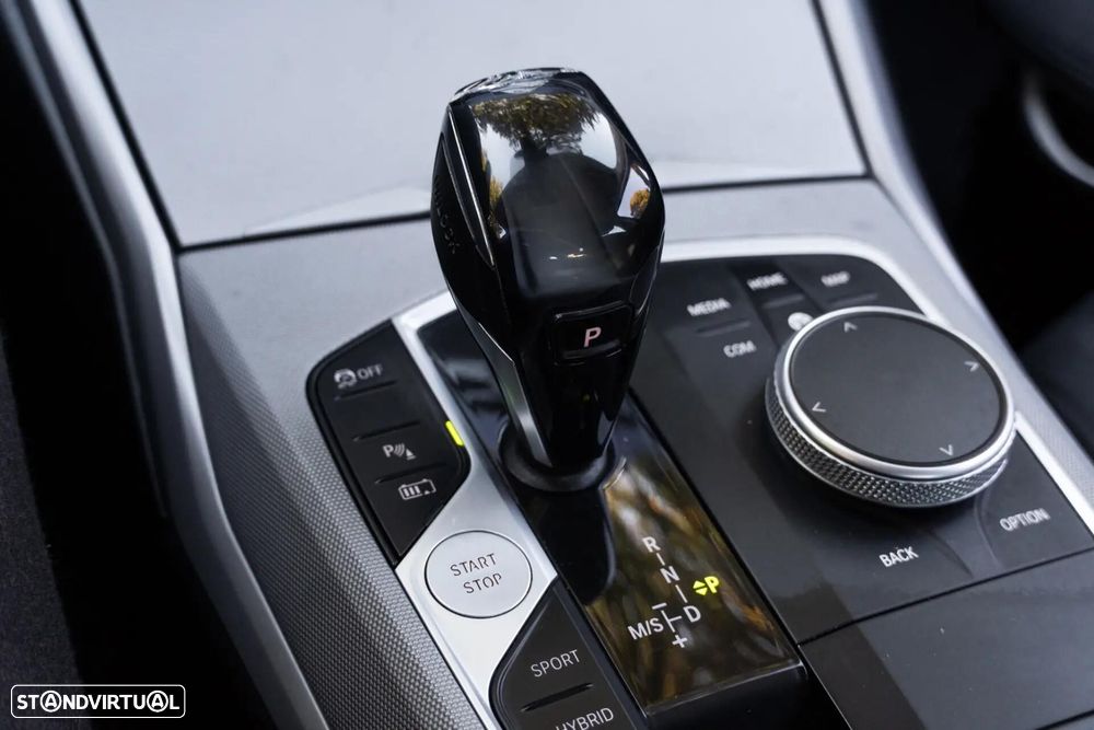 BMW 330 e Line Luxury Auto - 22