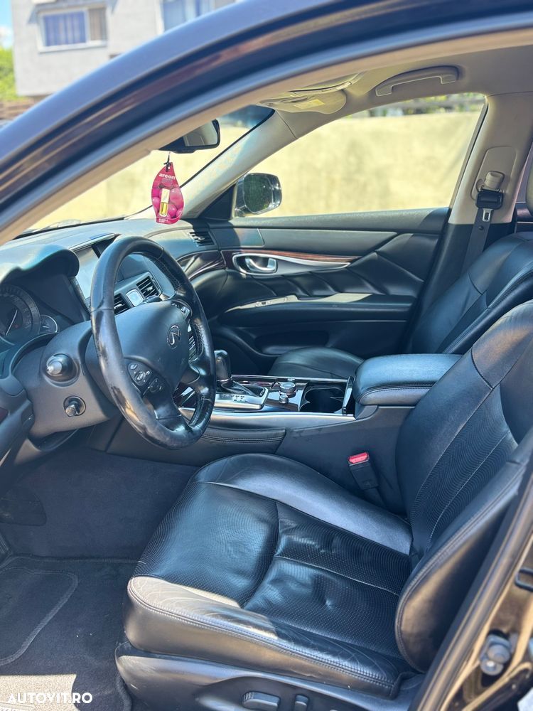 Infiniti Q70 2.2d Premium - 13