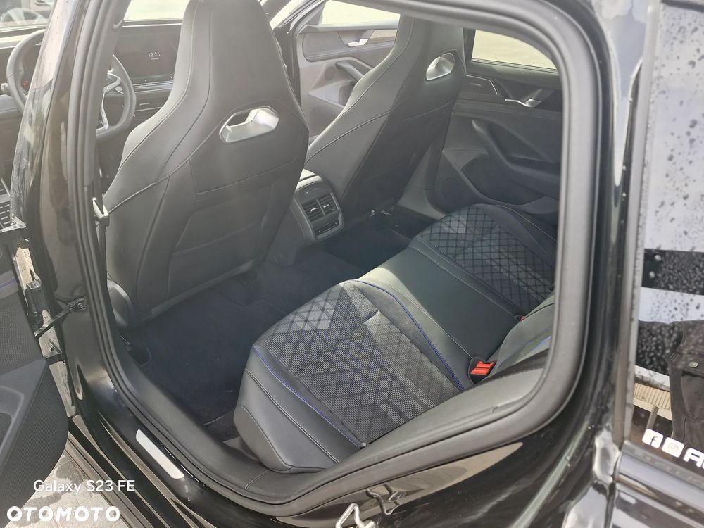 Volkswagen Passat - 28