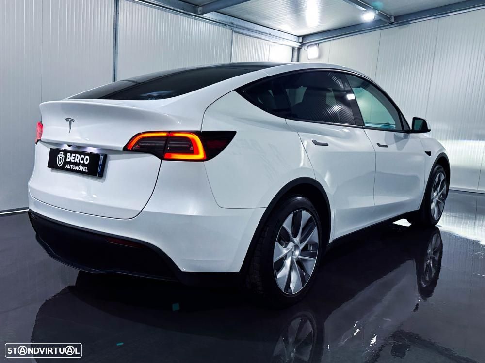 Tesla Model Y Standard - 5