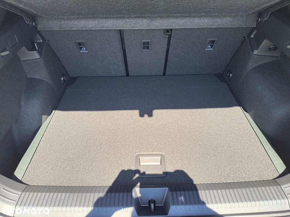 Volkswagen T-Roc - 19
