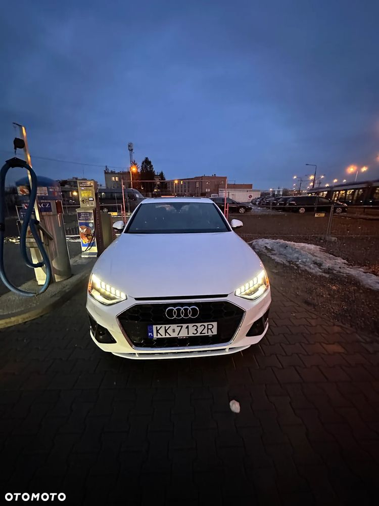 Audi A4 Limousine - 35