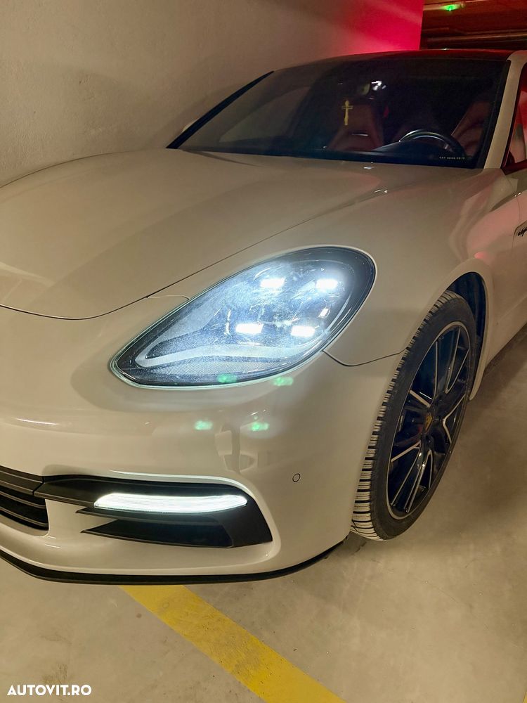 Porsche Panamera 4 E-Hybrid - 9