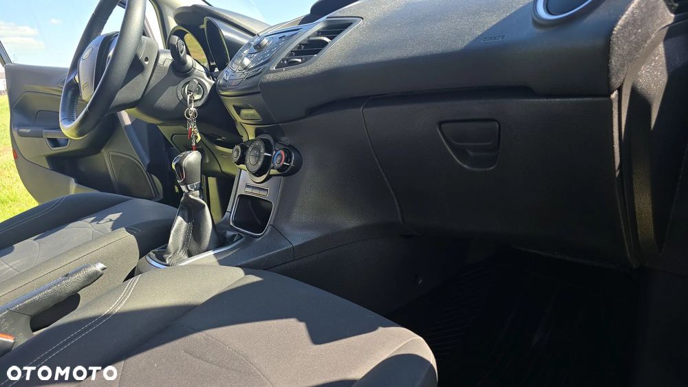 Ford Fiesta - 26