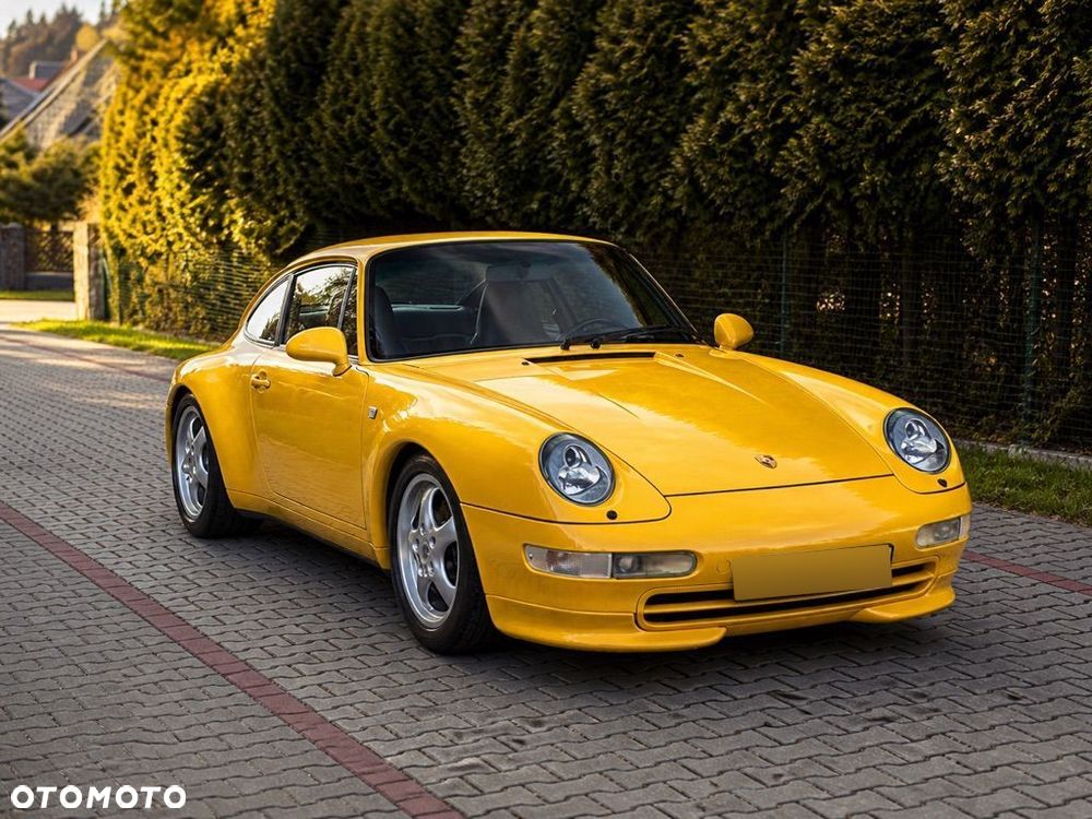 Porsche 911 Carrera - 2