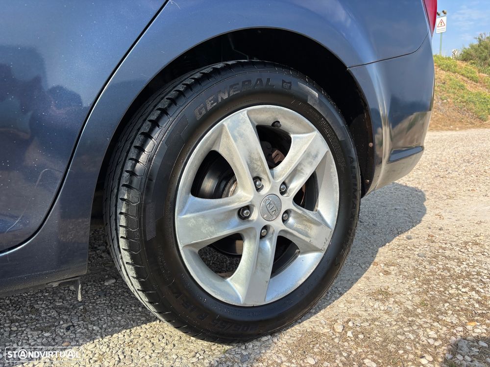 Kia Ceed SW 1.4 CVVT LX ISG - 12