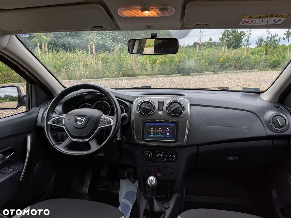 Dacia Sandero 0.9 TCe Laureate S&S EU6 - 6