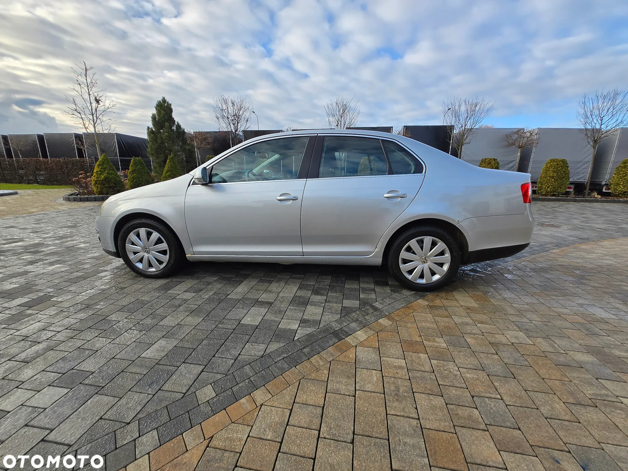 Volkswagen Jetta 2.0 TDI DPF Comfortline - 31