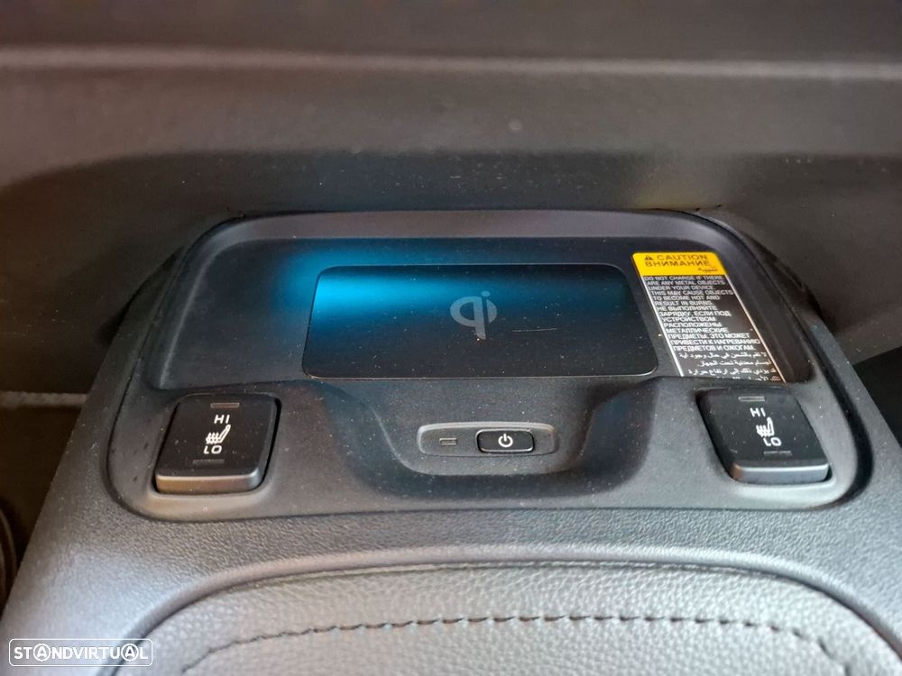 Toyota Corolla SD 1.8 Hybrid Luxury - 23