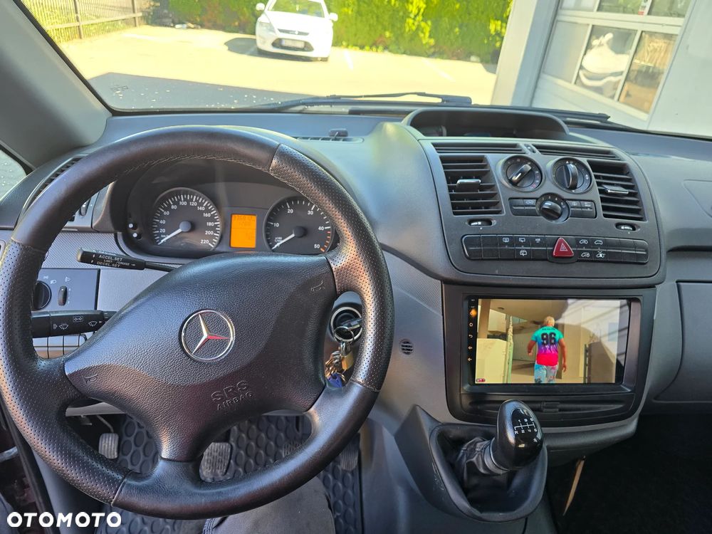 Mercedes-Benz Vito - 10