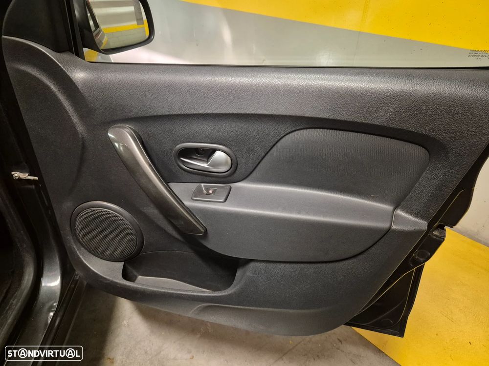 Dacia Sandero 0.9 TCe Stepway - 36