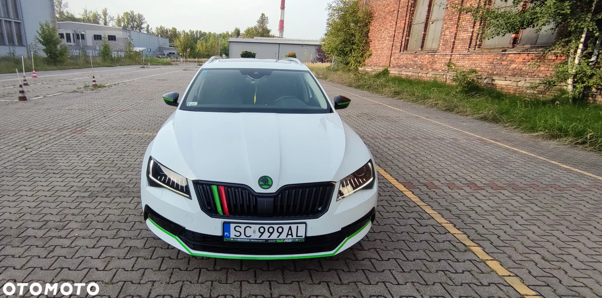 Skoda Superb 2.0 TDI 4x4 L&K DSG - 4