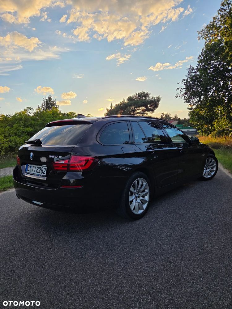 BMW Seria 5 520d Luxury Line - 20