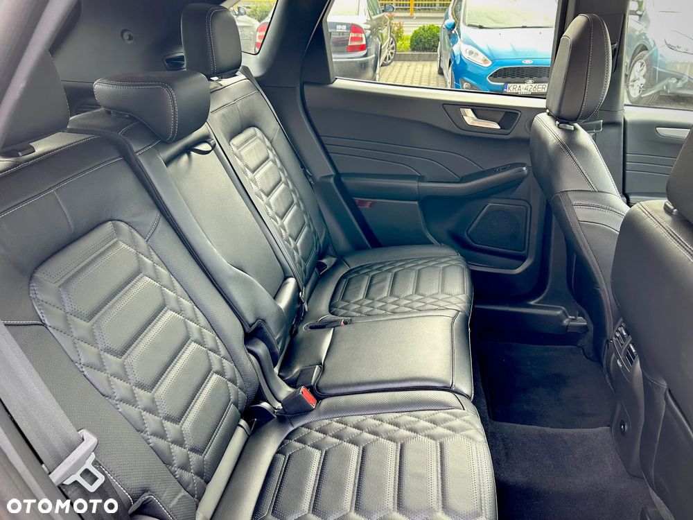 Ford Escape 2.0 EcoBoost AWD Titanium - 30