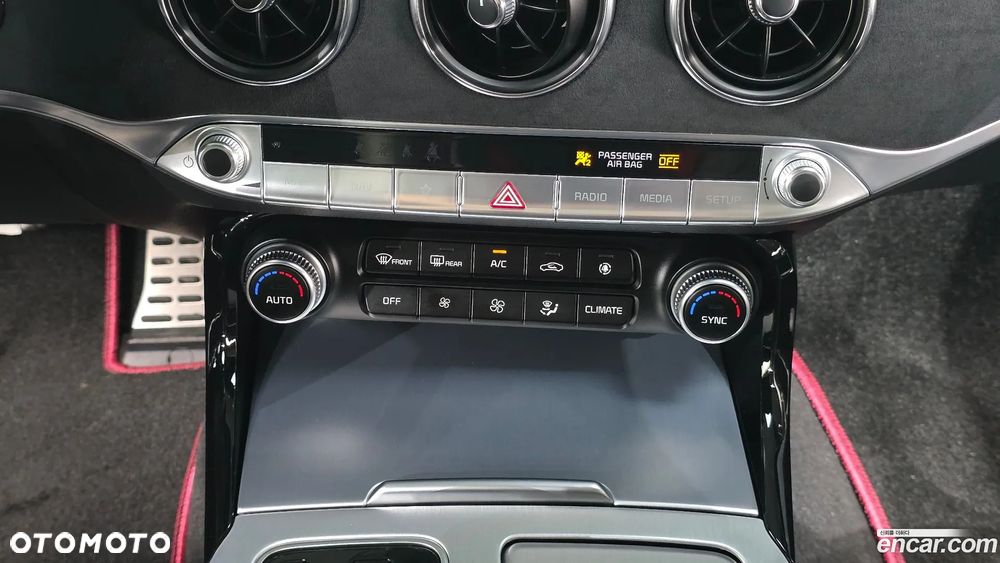 Kia Stinger 3.3 T-GDI V6 GT AWD - 22