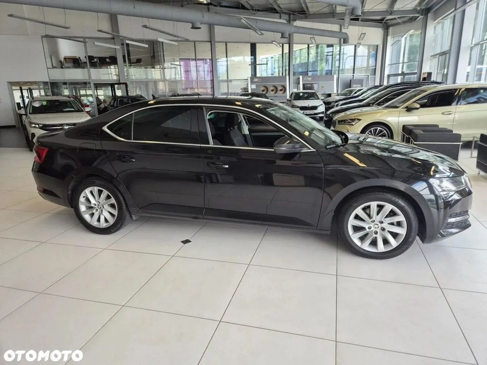 Skoda Superb 1.5 TSI Ambition - 4