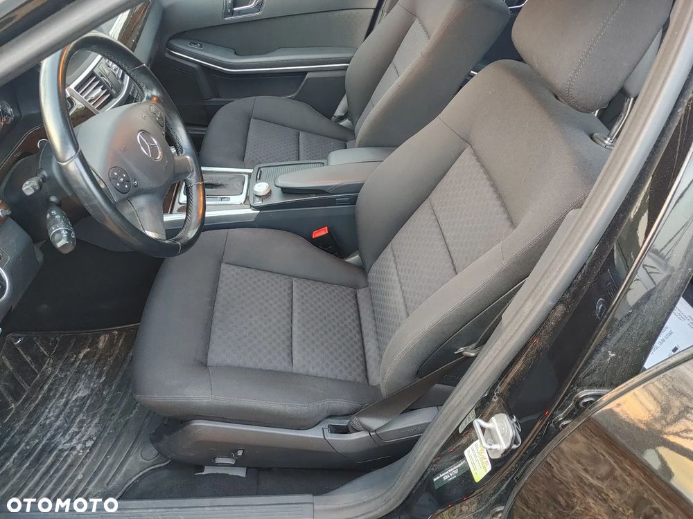 Mercedes-Benz Klasa E 200 CDI DPF BlueEFFICIENCY Automatik Elegance - 7
