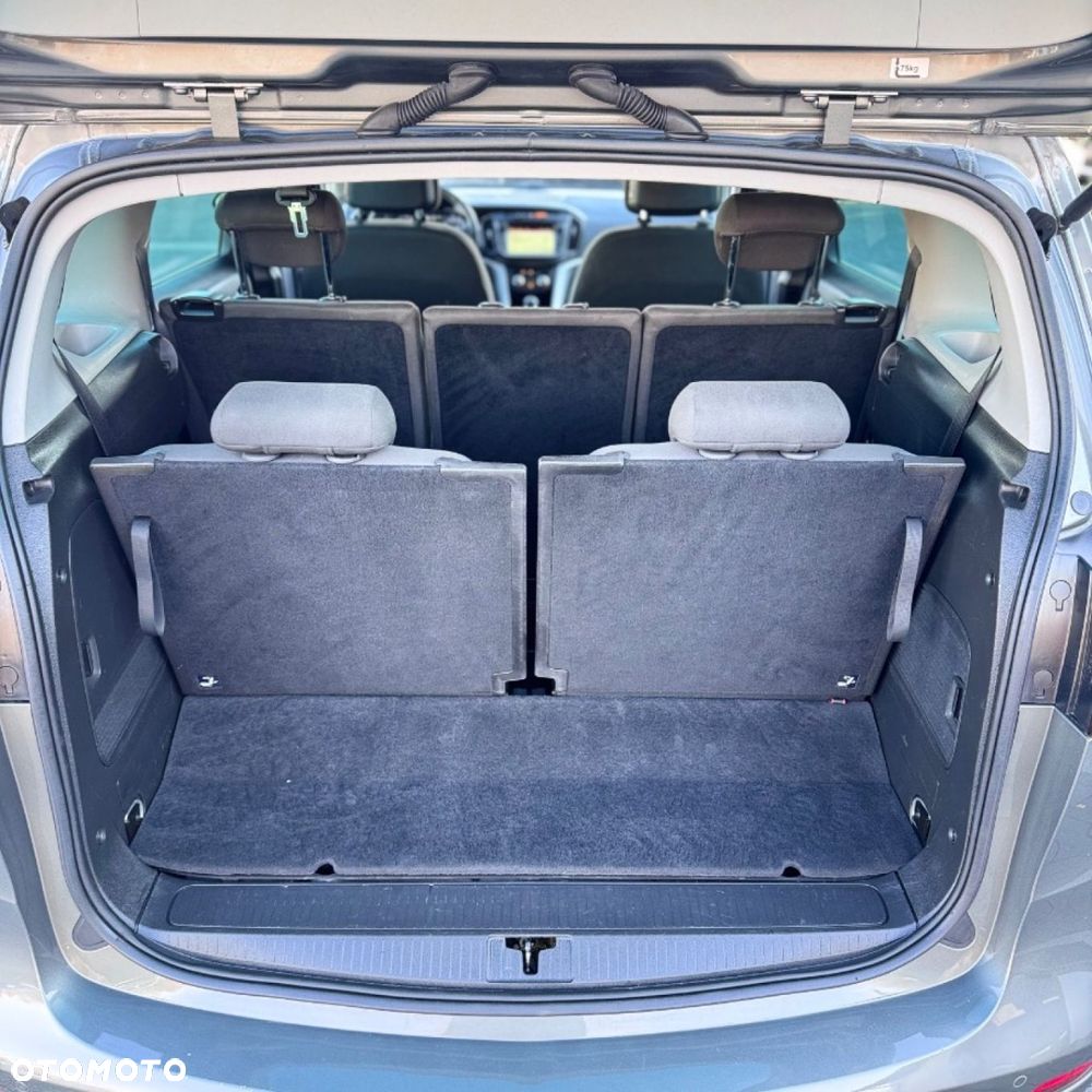 Opel Zafira - 18