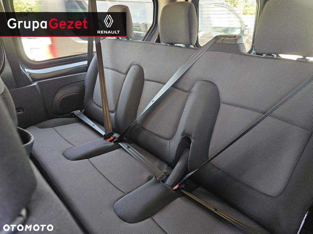 Renault Trafic - 16