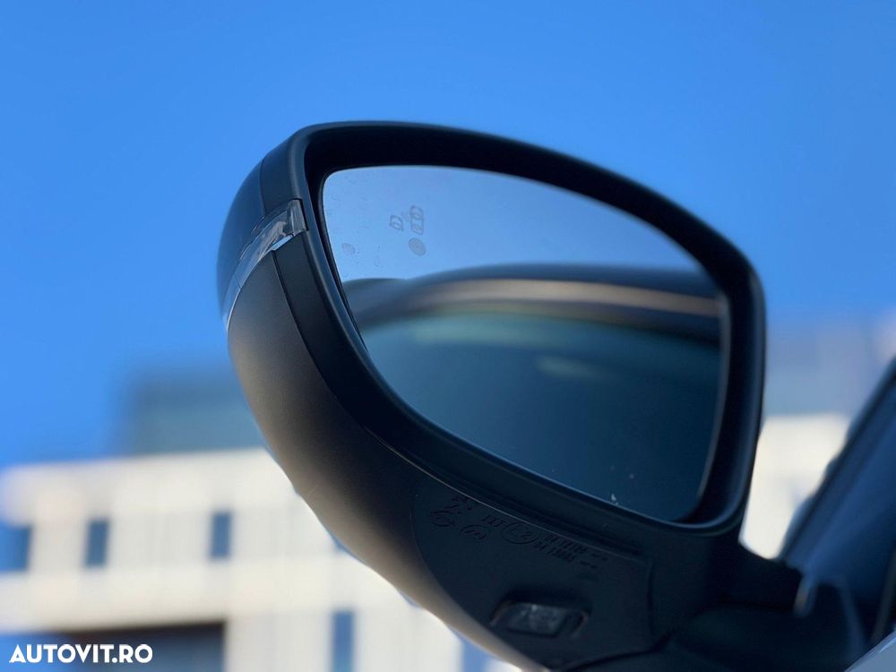 Peugeot 2008 1.2 L PureTech STT EAT8 GT Line - 14