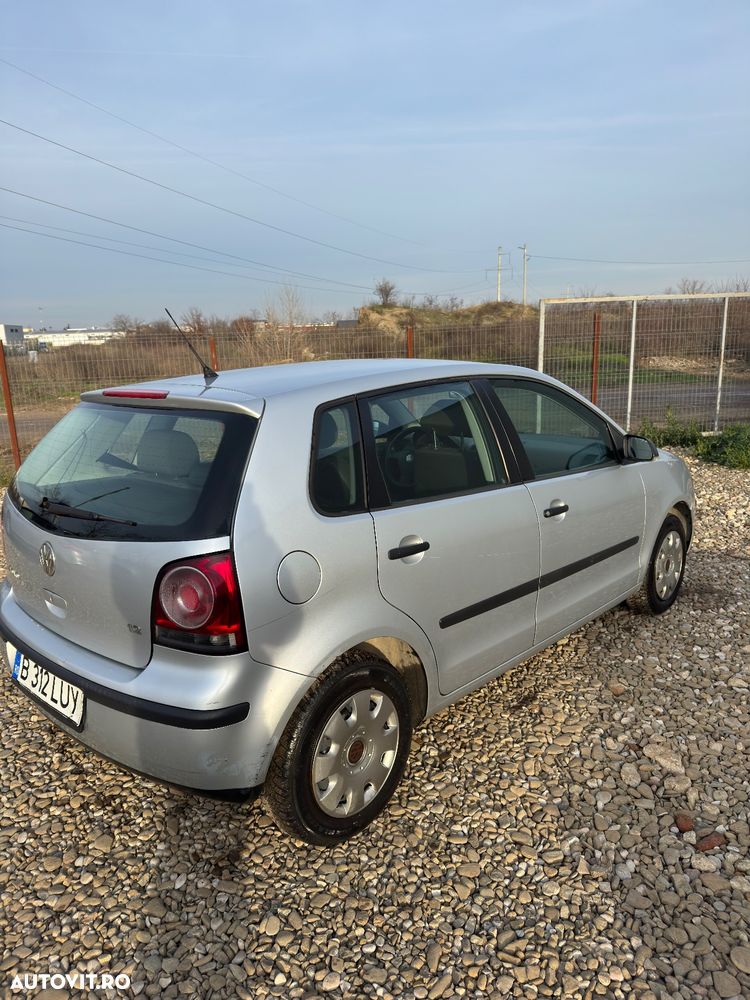 Volkswagen Polo 1.2 Trendline - 2