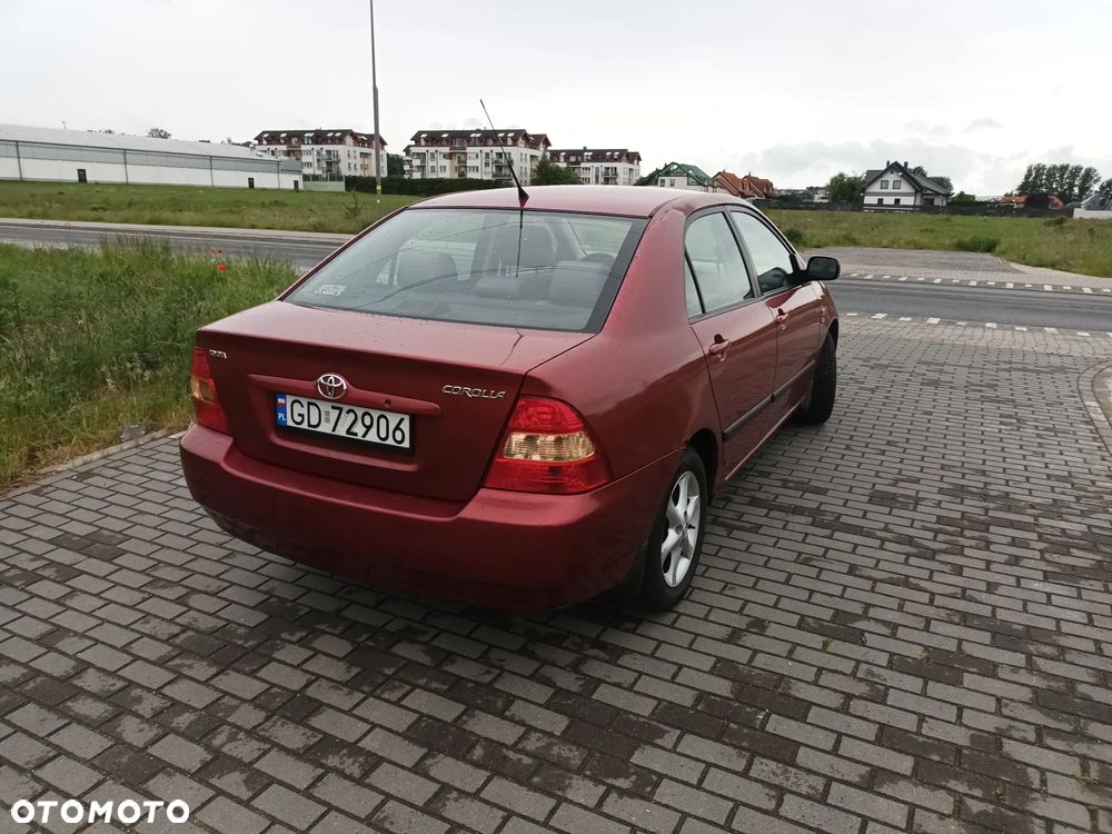 Toyota Corolla 2.0 D-4D Base - 6