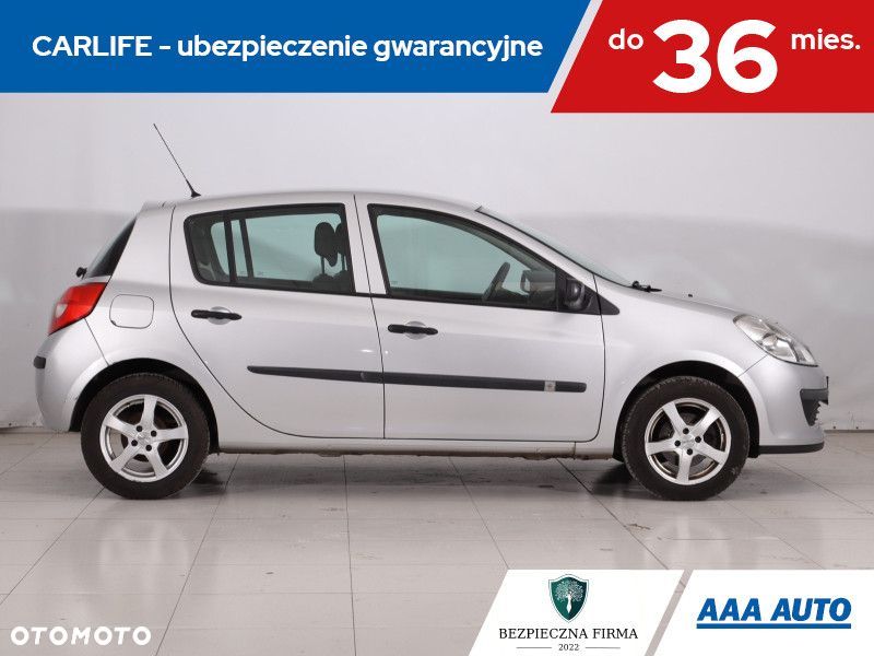 Renault Clio - 8