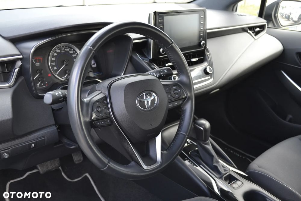 Toyota Corolla - 21