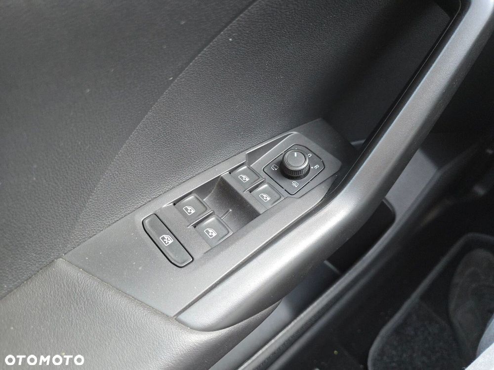 Volkswagen T-Cross - 25