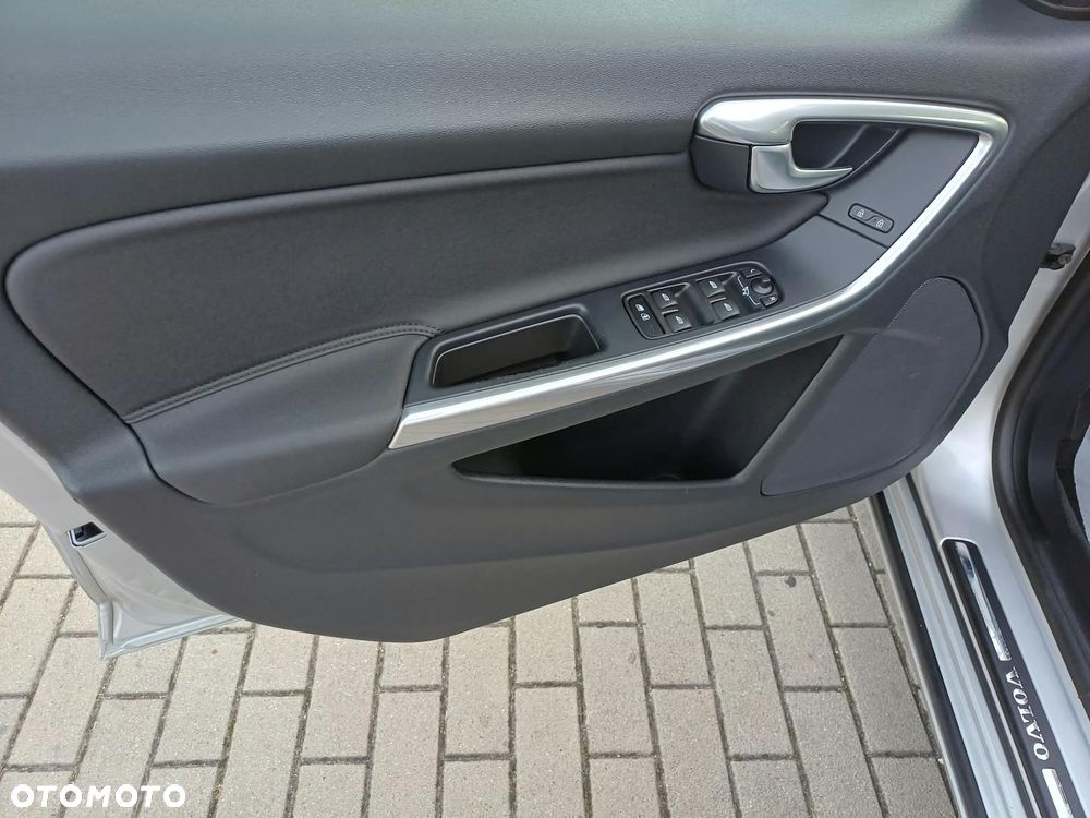 Volvo V60 - 16