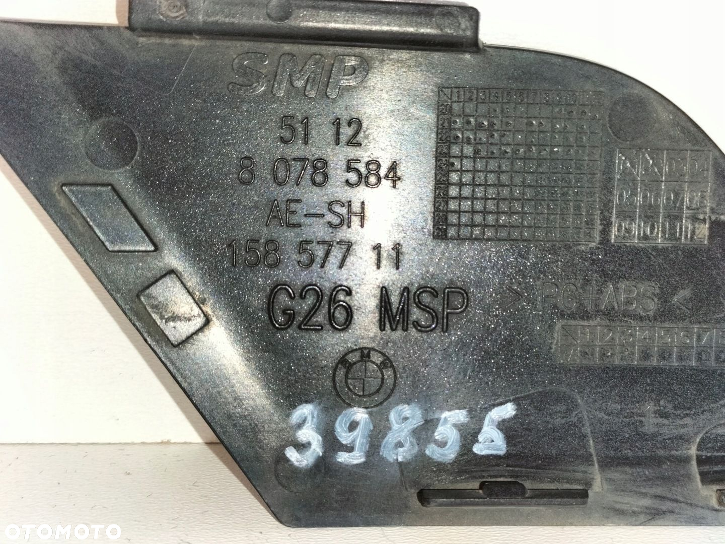 Zaślepka haka zderzaka tył BMW 4 G26 20- M-PAKIET - 5