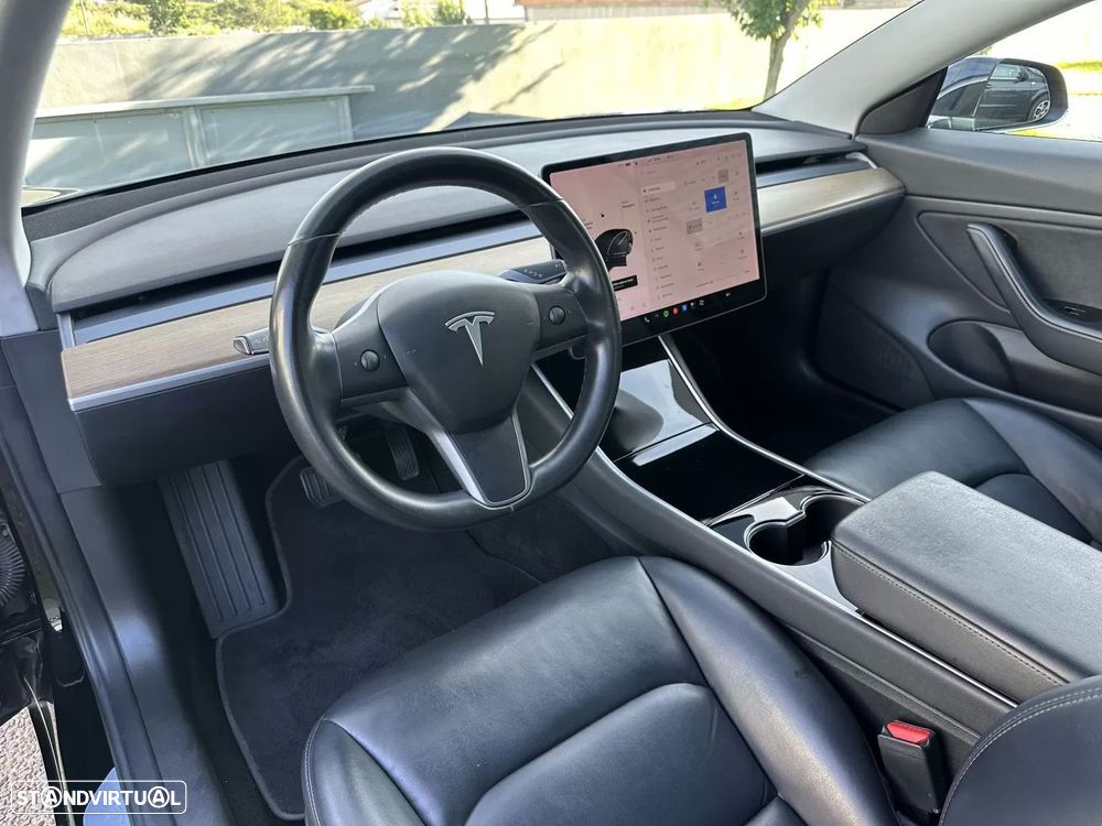 Tesla Model 3 - 26