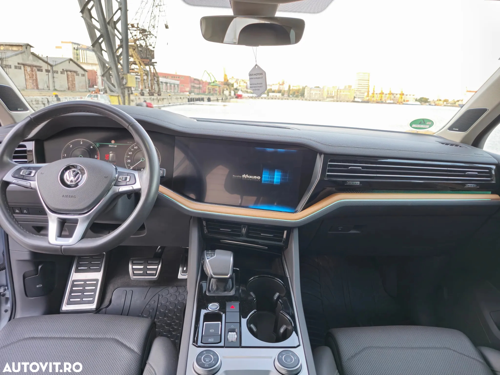 Volkswagen Touareg V6 TDI 4MOTION R-Line - 10