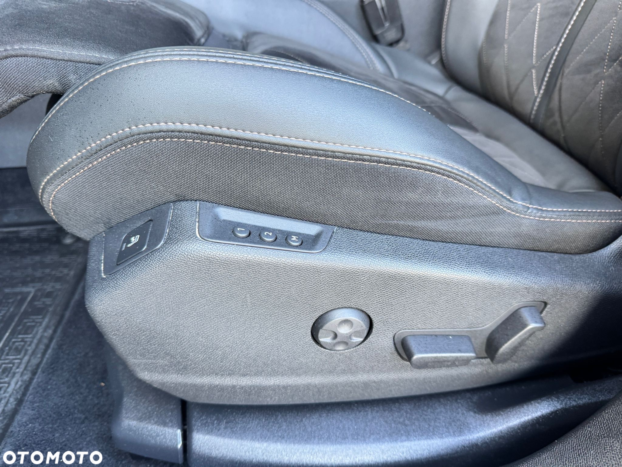 Peugeot 3008 BlueHDi 180 Stop & Start EAT8 GT - 11