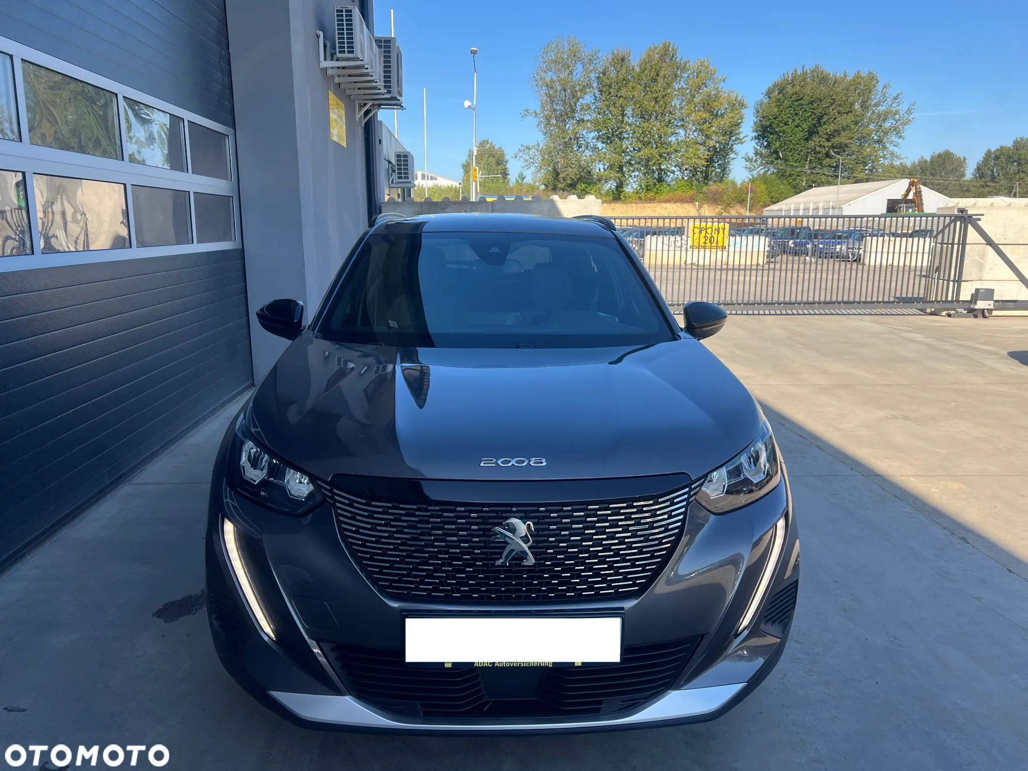 Peugeot 2008 - 8