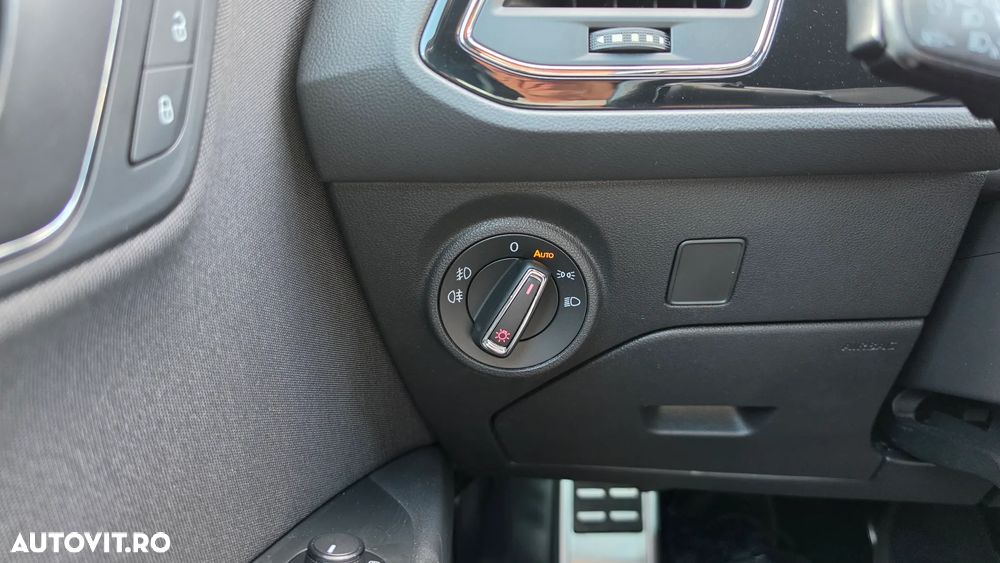 Seat Leon 2.0 TDI DPF Ecomotive FR - 15