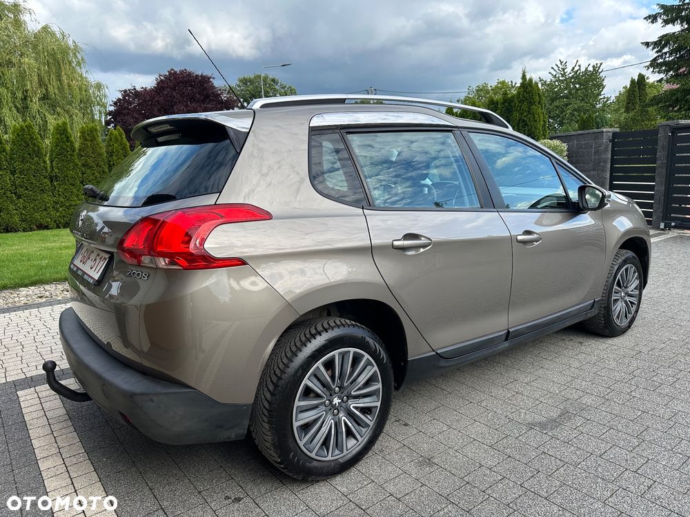 Peugeot 2008 1.2 Pure Tech GPF Style - 11
