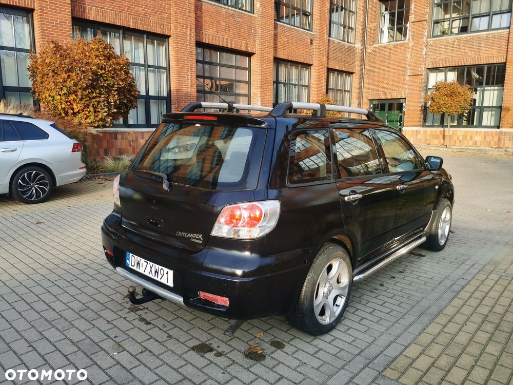 Mitsubishi Outlander - 5
