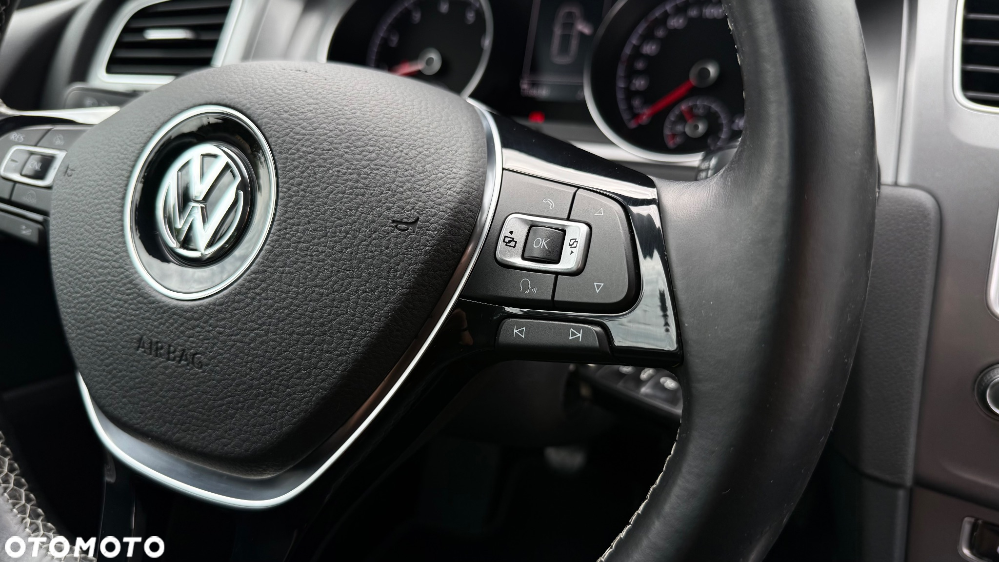 Volkswagen Golf 1.4 TSI BlueMotion Technology Lounge - 32