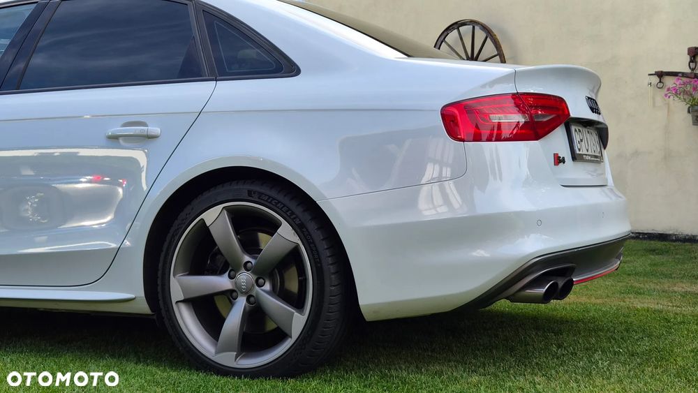 Audi S4 Limousine - 14