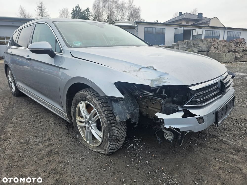 Volkswagen Passat 2.0 TDI SCR DSG Highline - 5