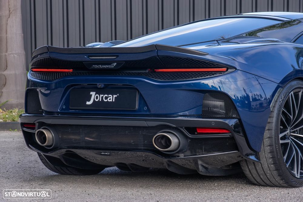 McLaren GT 4.0 Twin-Turbo V8 - 22