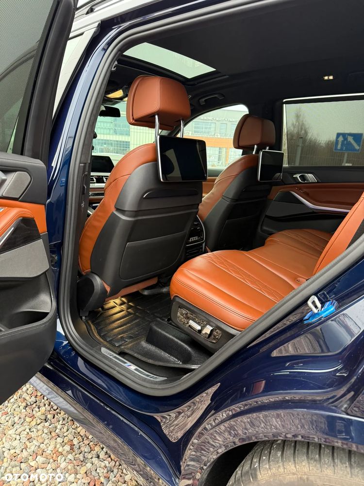 BMW X7 - 8