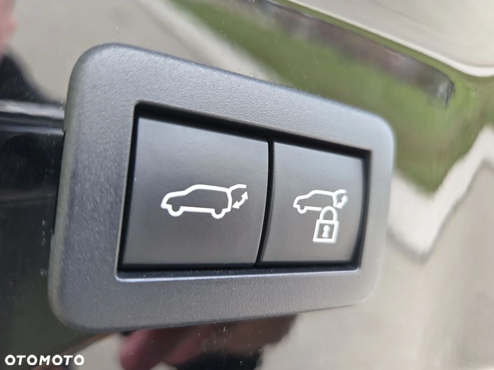 Toyota C-HR 2.0 Hybrid Dynamic Force Executive Premiere Edition - 12