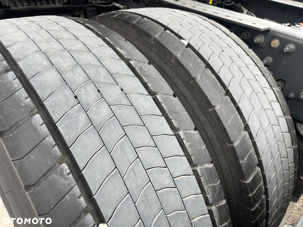 Volvo FH460 I-Save Globetrotter XL - 13