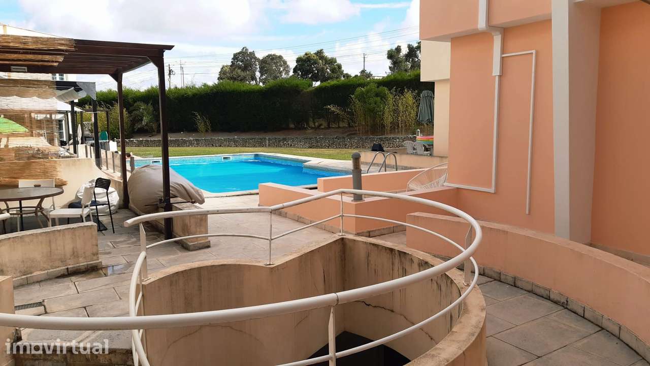 Apartamento Triplex T3+1 nas Caldas da Rainha - Condomínio com Piscina - Grande imagem: 5/42