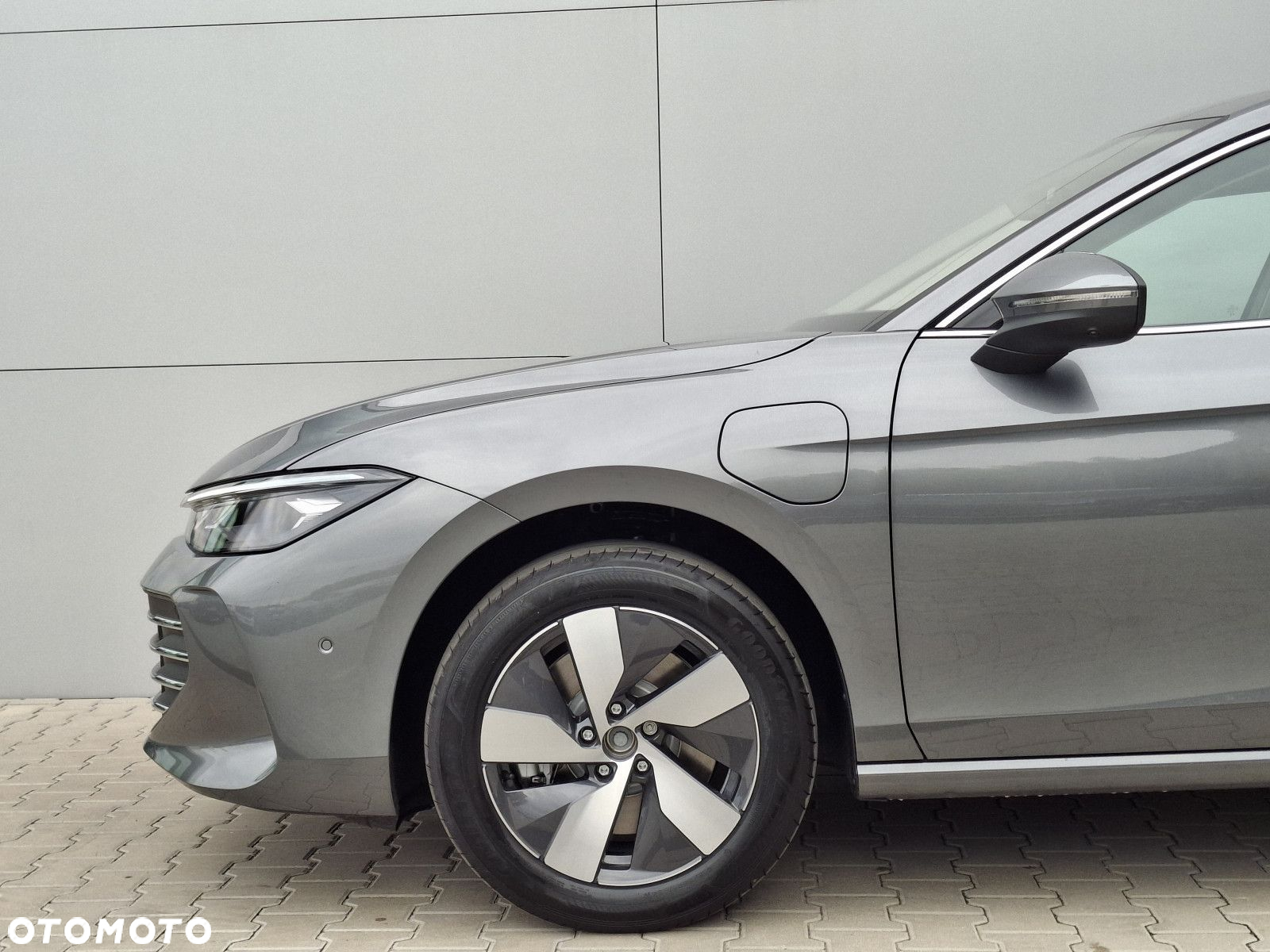 Volkswagen Passat - 3
