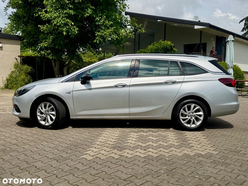 Opel Astra 1.2 T Elegance S&S - 8